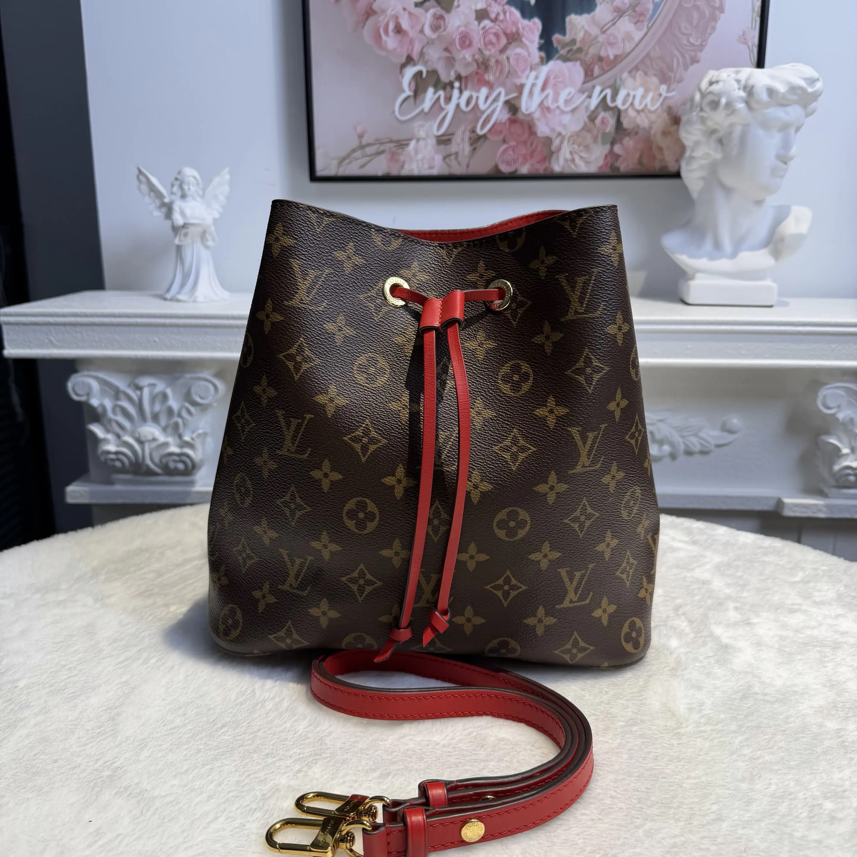 [#606]Pre owned Louis Vuitton Neonoe Brown Red Monogram Medium BJ110170407