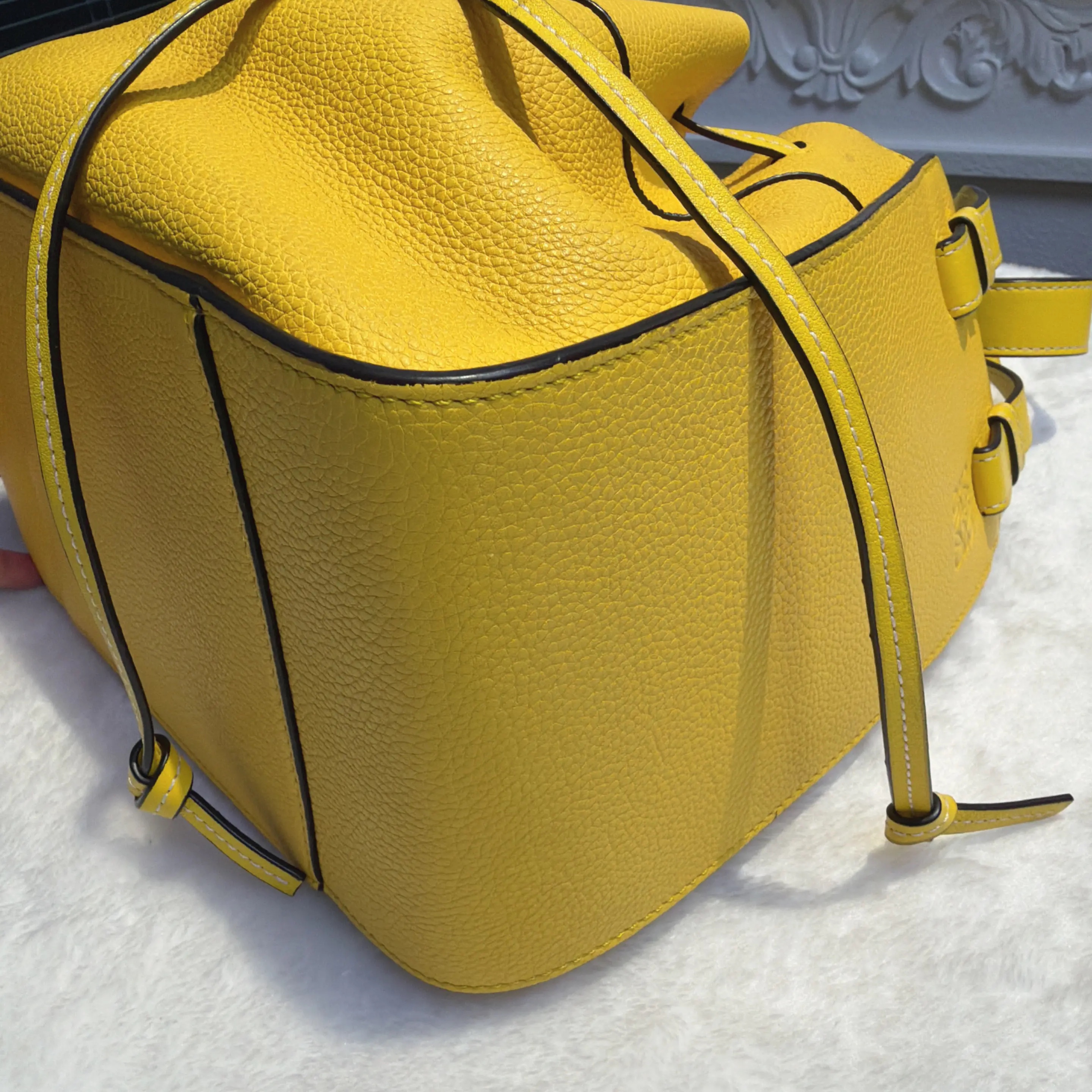 [#627]Pre owned Loewe Hammock Yellow Calfskin BJ110&04045