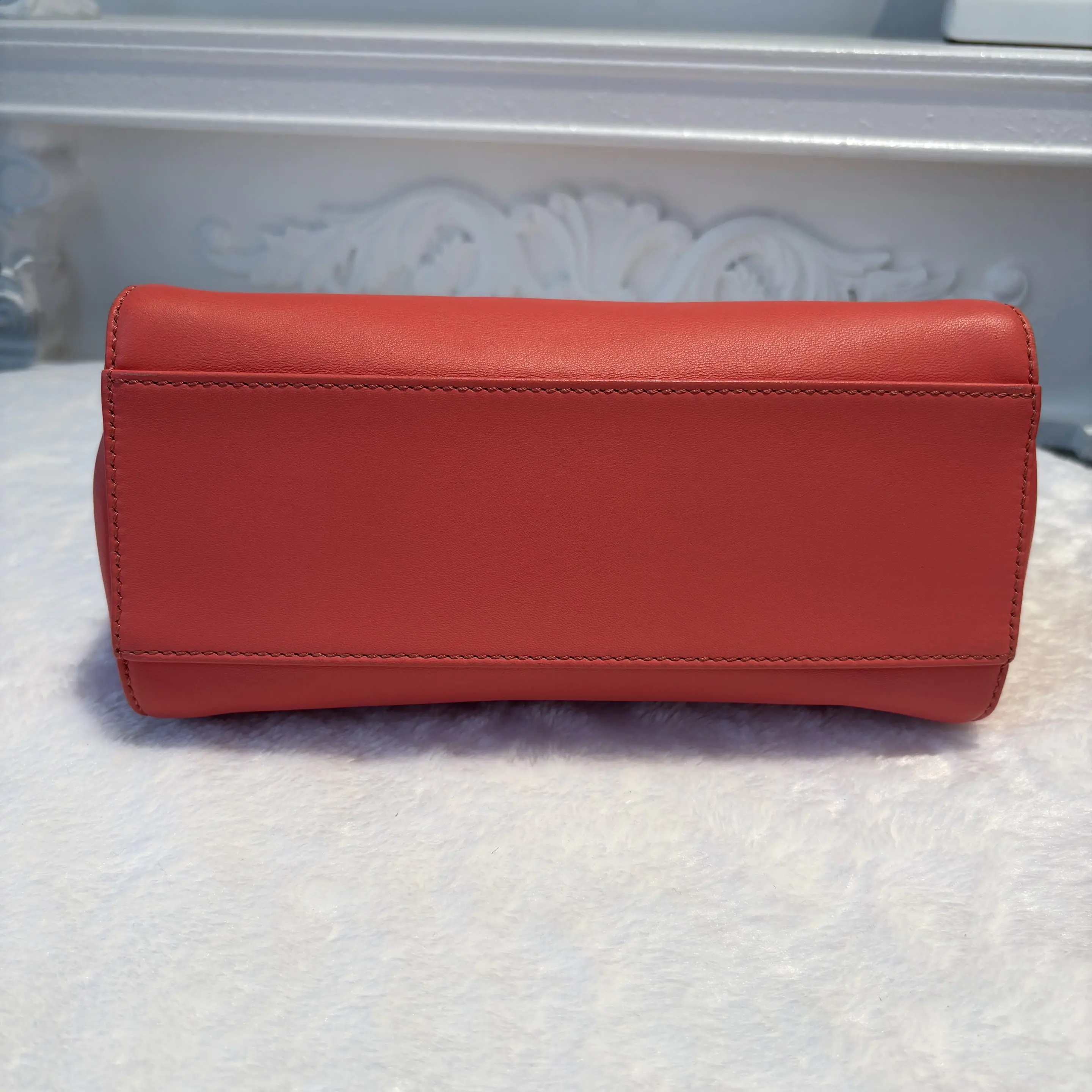 [#602]Pre-owned Fendi Peekaboo Iconic Mini size Lambskin BJ110&04030