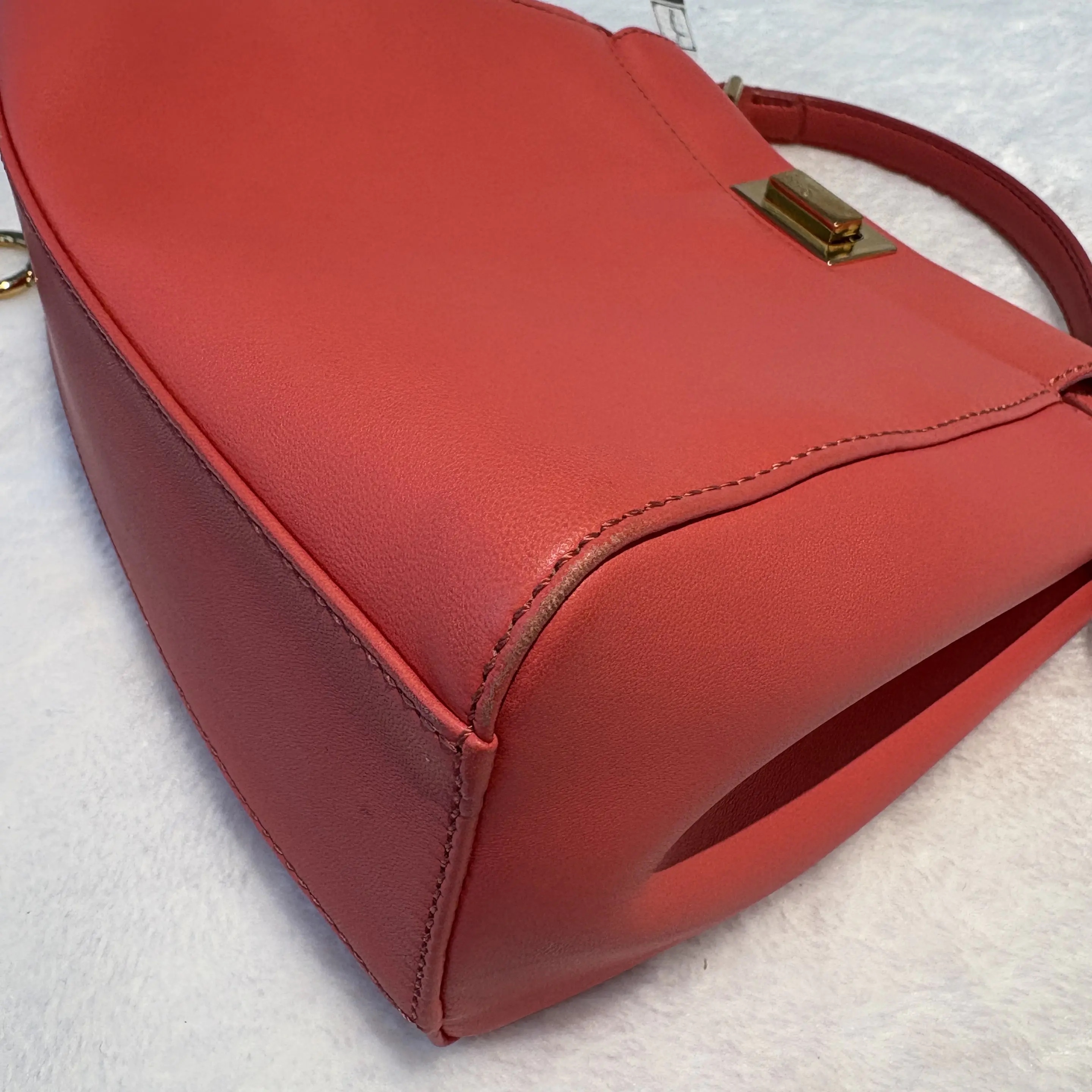 [#602]Pre-owned Fendi Peekaboo Iconic Mini size Lambskin BJ110&04030