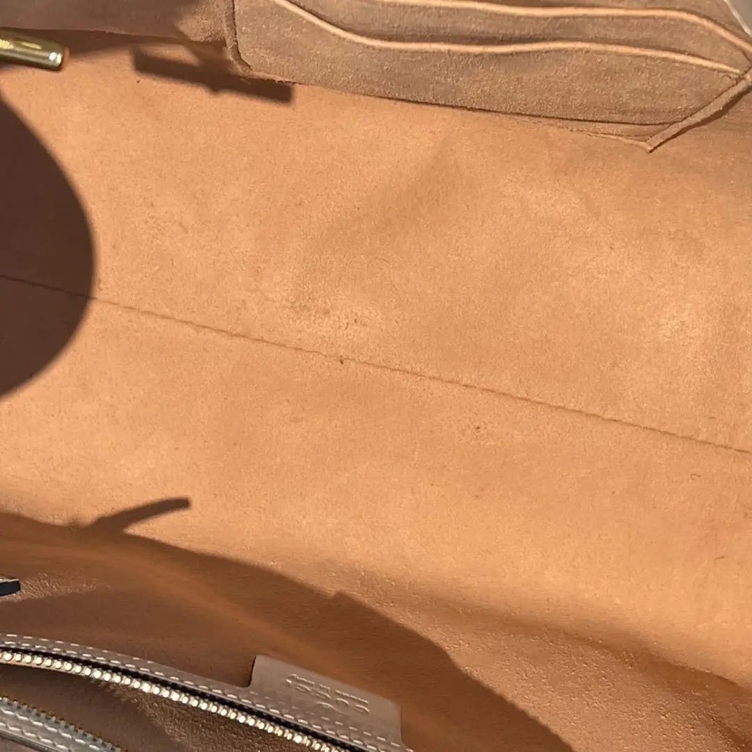 [#645]Pre owned Gucci Padlock Tote Calfskin Medium BJ110&04055