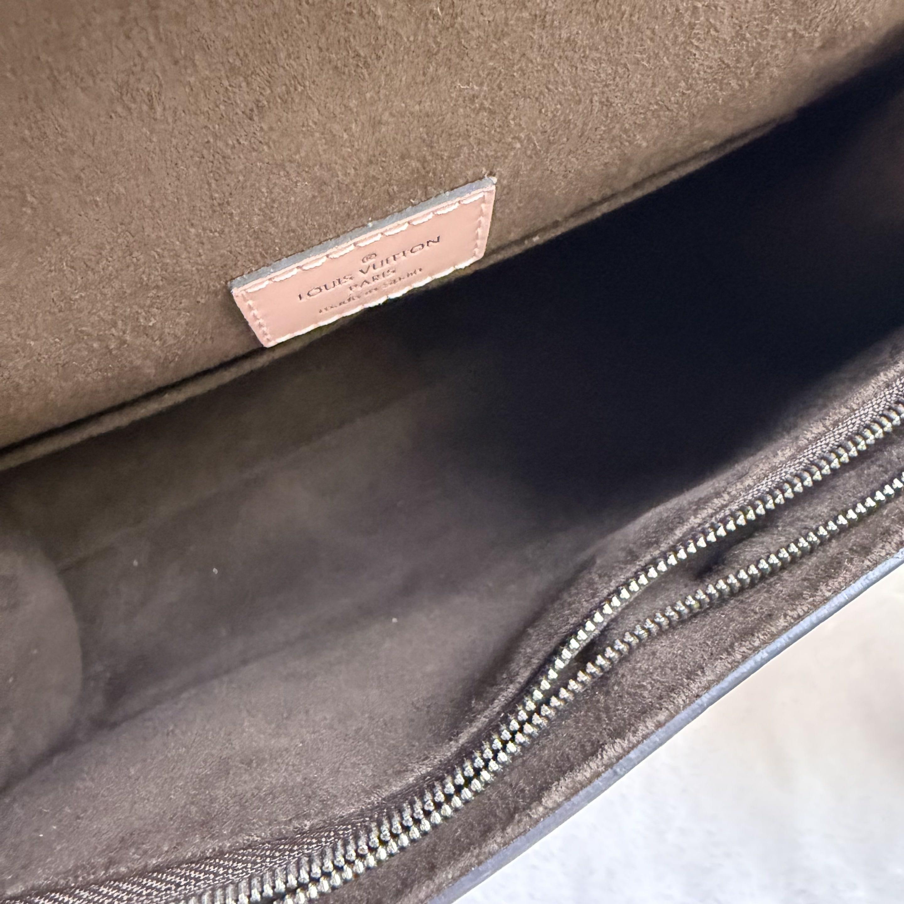 【#634】Pre-owned Louis Vuitton Cluny Pink EPI Calfskin BB Crossbody Bag BJ110MC04055