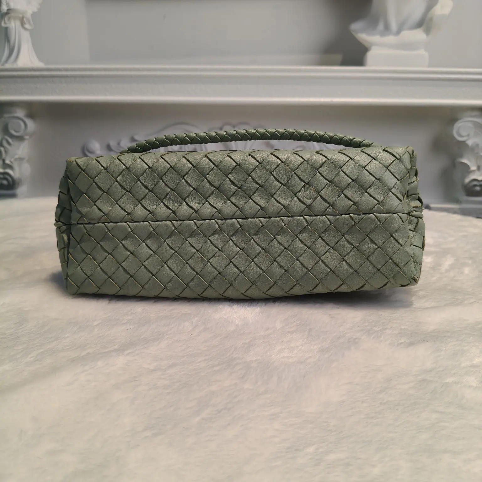 [#708]Pre owned Bottega Veneta Intrecciato Lambskin handbag BJ110&04028