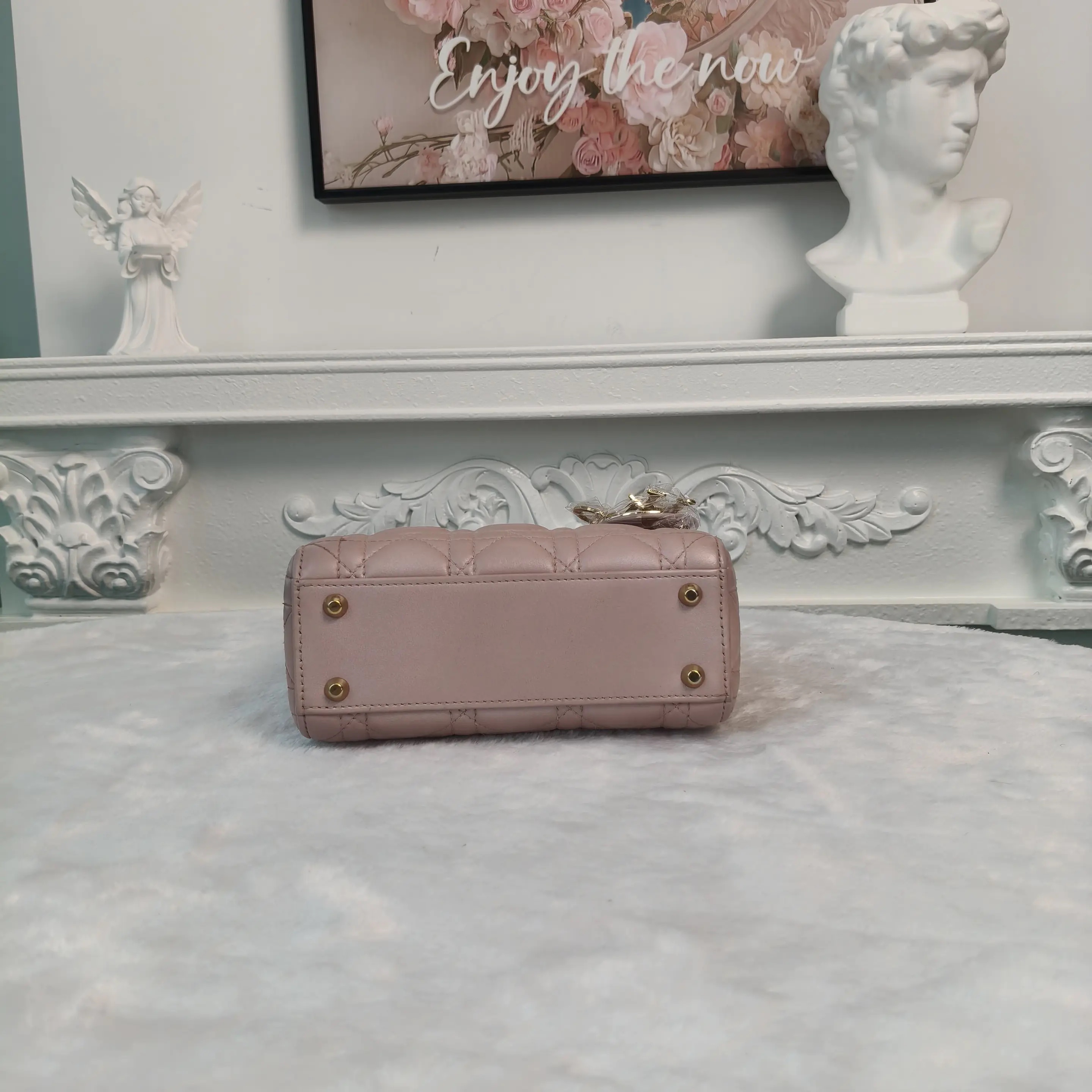 【#744】Pre-owend Dior Lady Dior Mini Pearl Pink Lambskin Shoulder Bag BJ11017050135