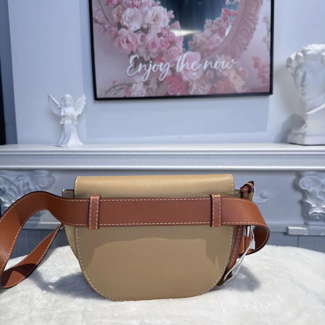 [#693]Pre owned Loewe Gate Brown Calfskin Mini BJ110&&04040