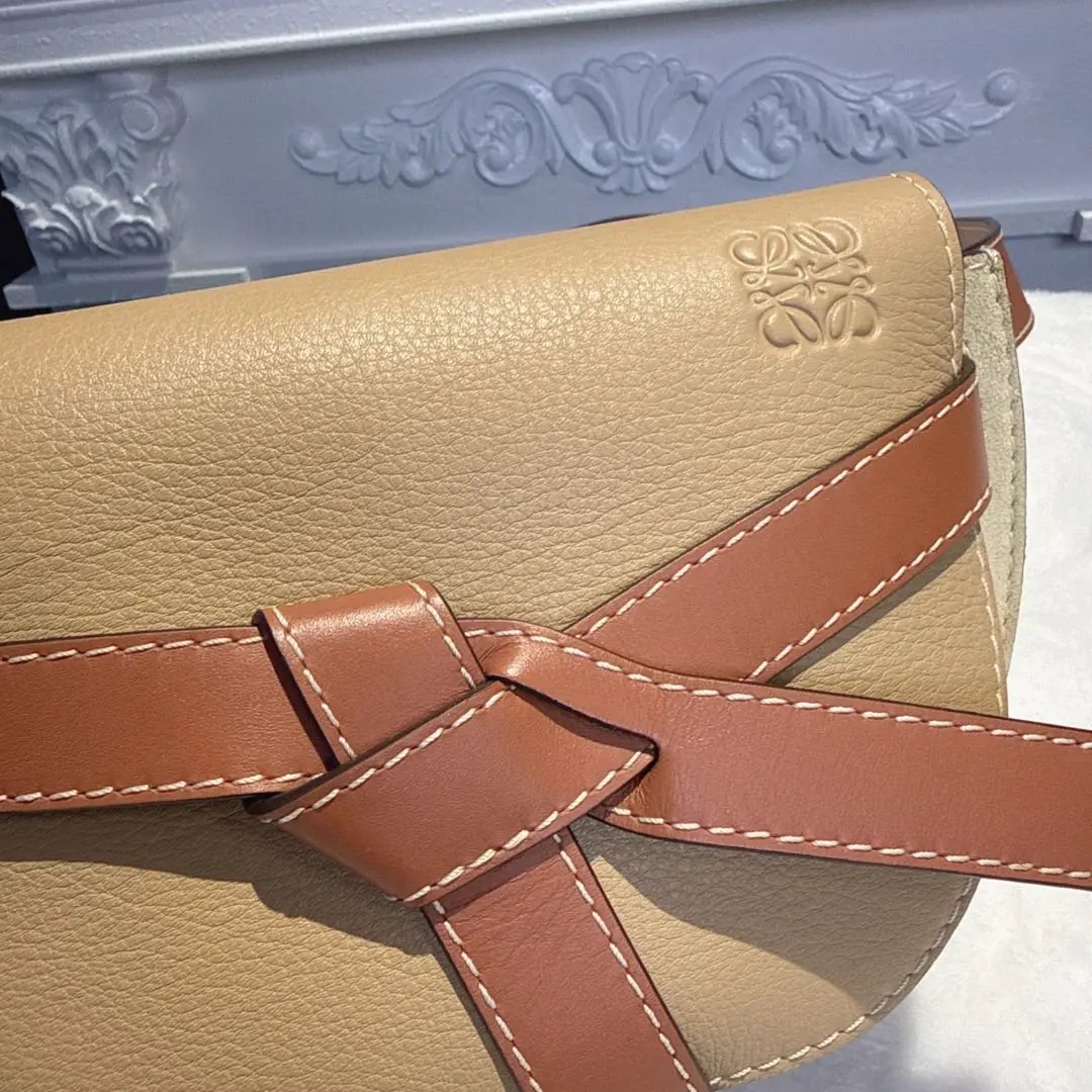 [#693]Pre owned Loewe Gate Brown Calfskin Mini BJ110&&04040