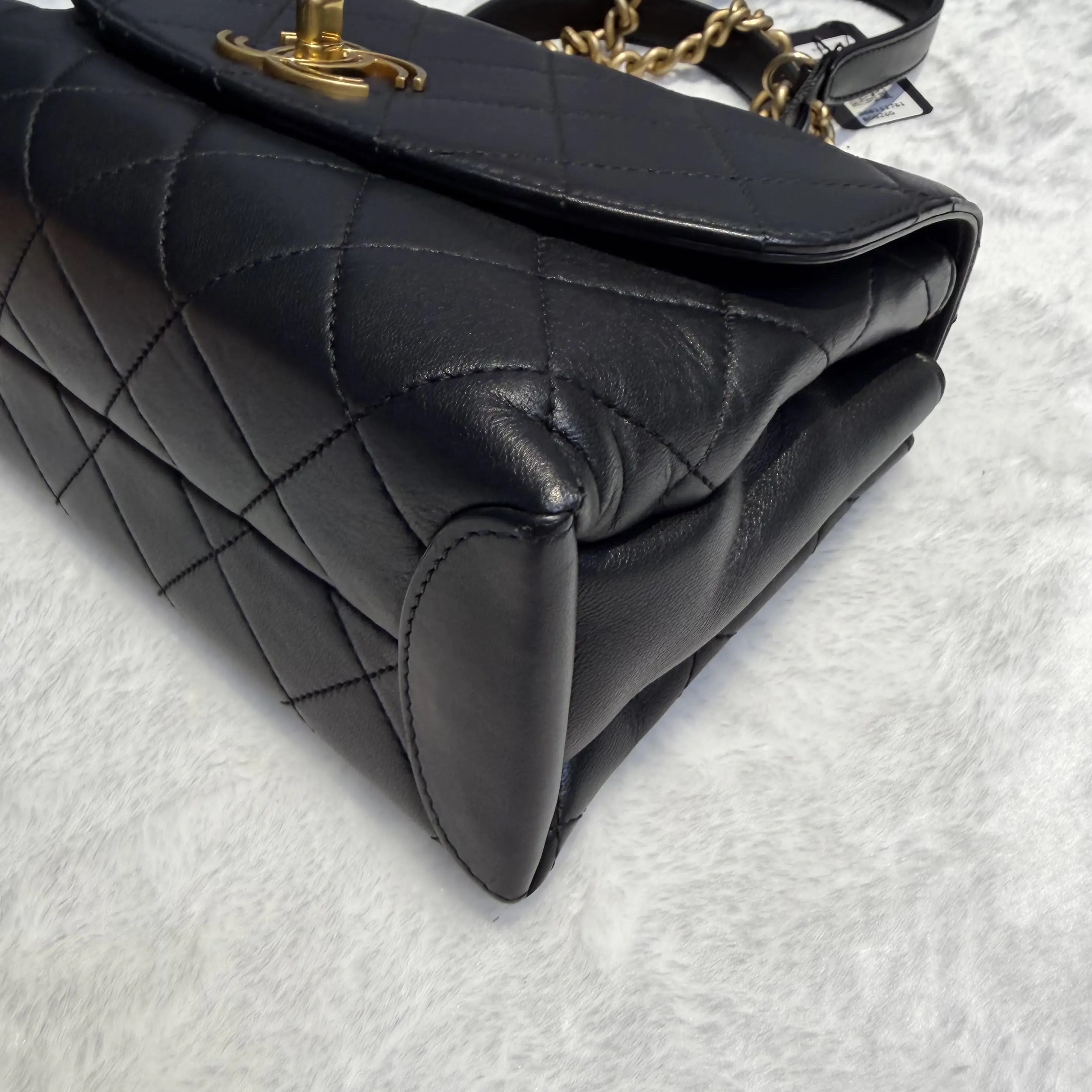 [#626]Pre owned Chanel Trendy CC Lambskin Small Golden hardware BJ11019050178