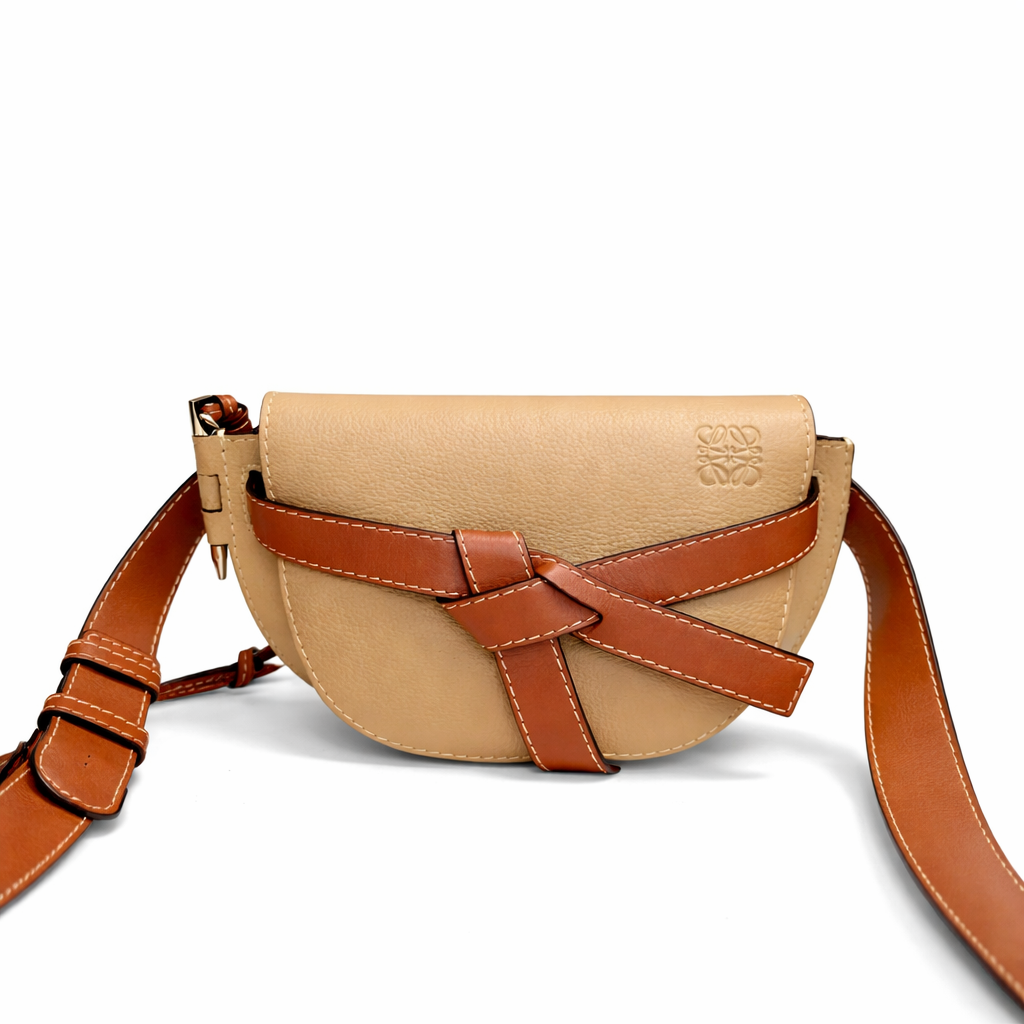 【#693】Pre-owned Loewe Gate Brown Calfskin Mini BumBag BJ1109904040