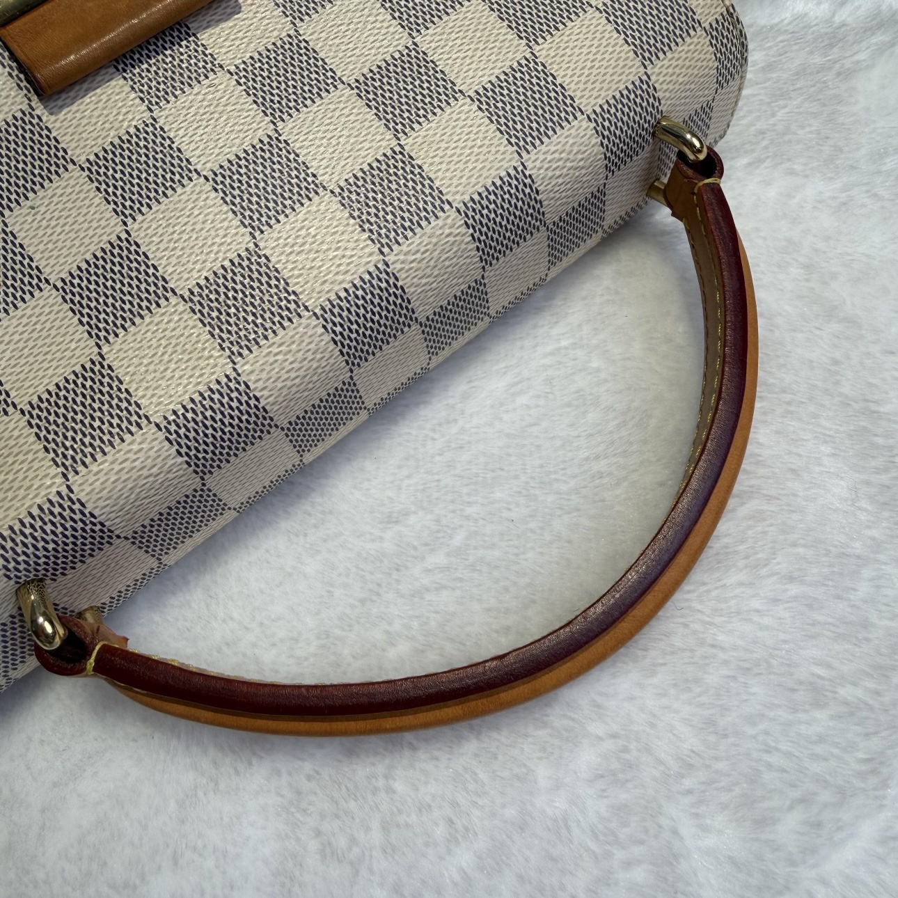【#578】Pre-owned Louis Vuitton  Croisette White Damiar Canvas Shoulder Bags BJ1101604045 