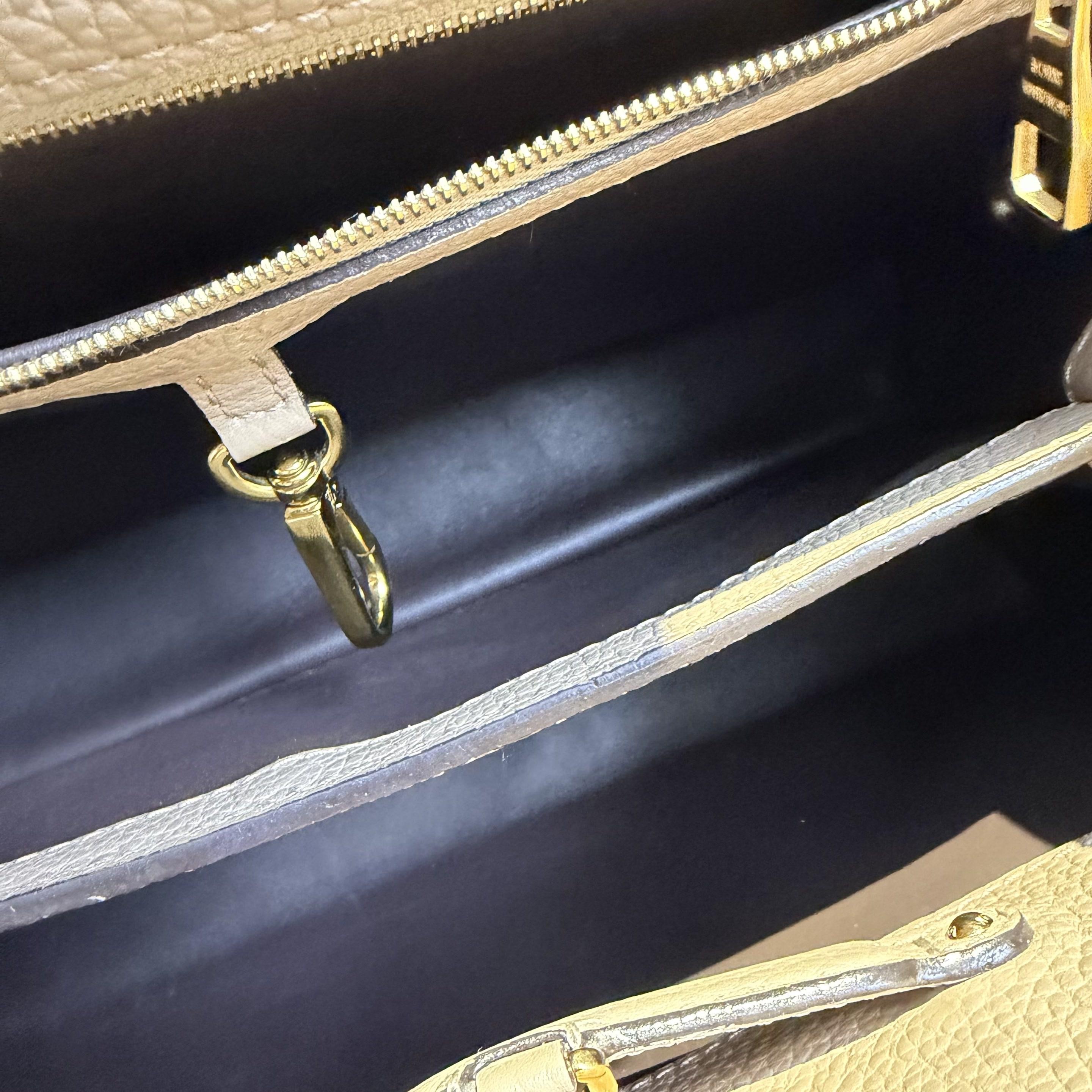 【#611】Pre-owned Louis Vuitton Capicines medium Grey Golden Hardware Shoulder bag BJ110MC050115