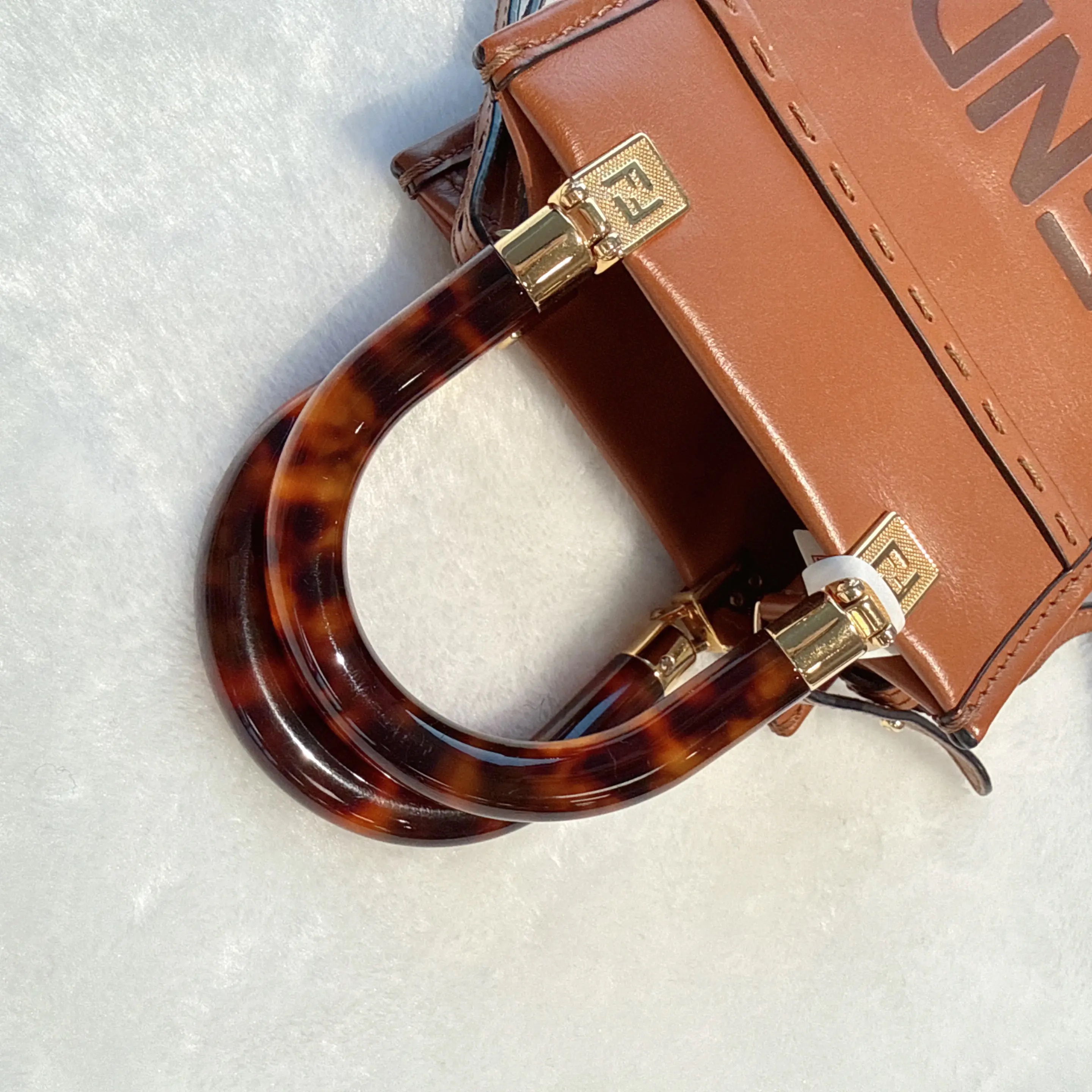 [#687]Pre owned Fendi Sunshine Tote Calfskin mini Crossbody bag