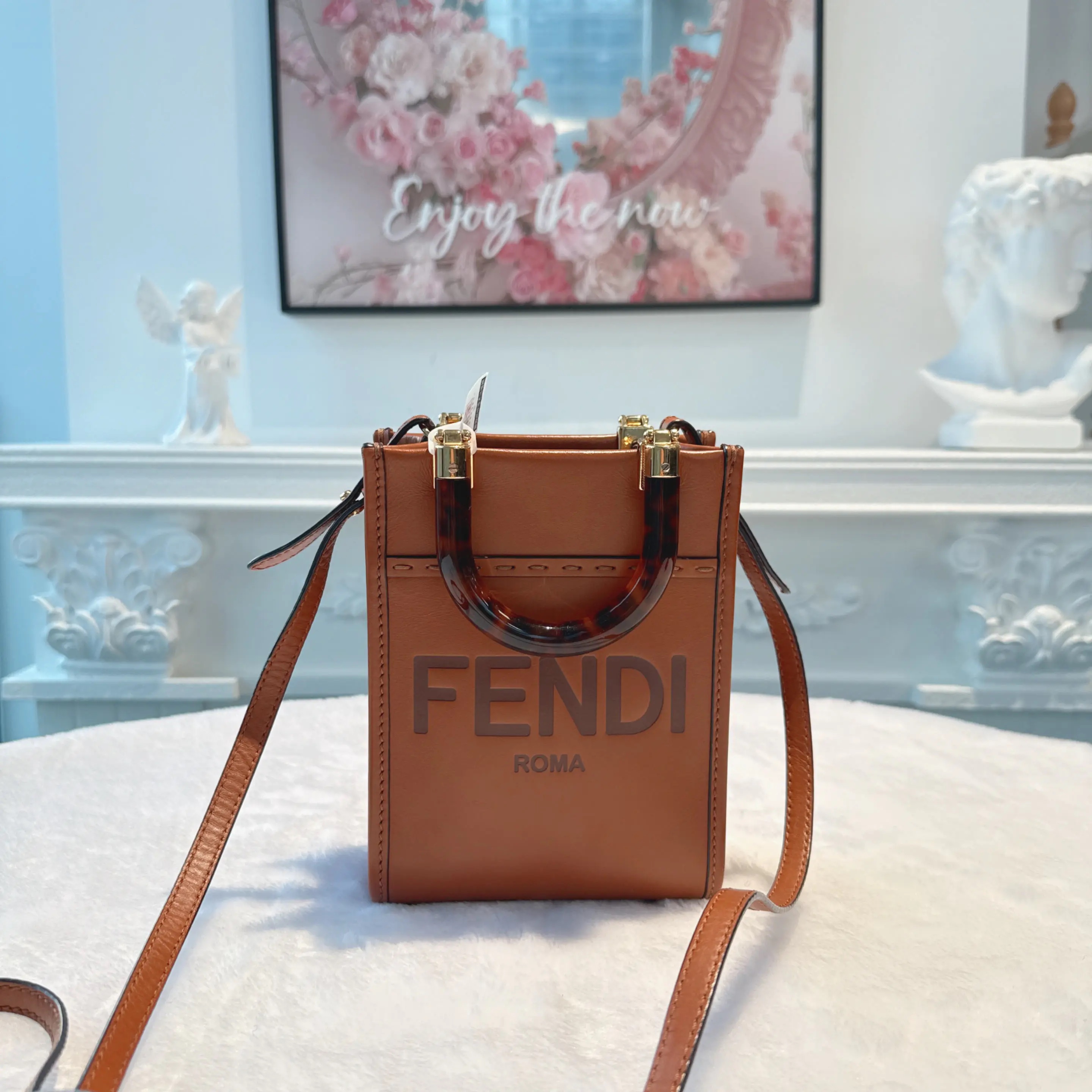 [#687]Pre owned Fendi Sunshine Tote Calfskin mini Crossbody bag