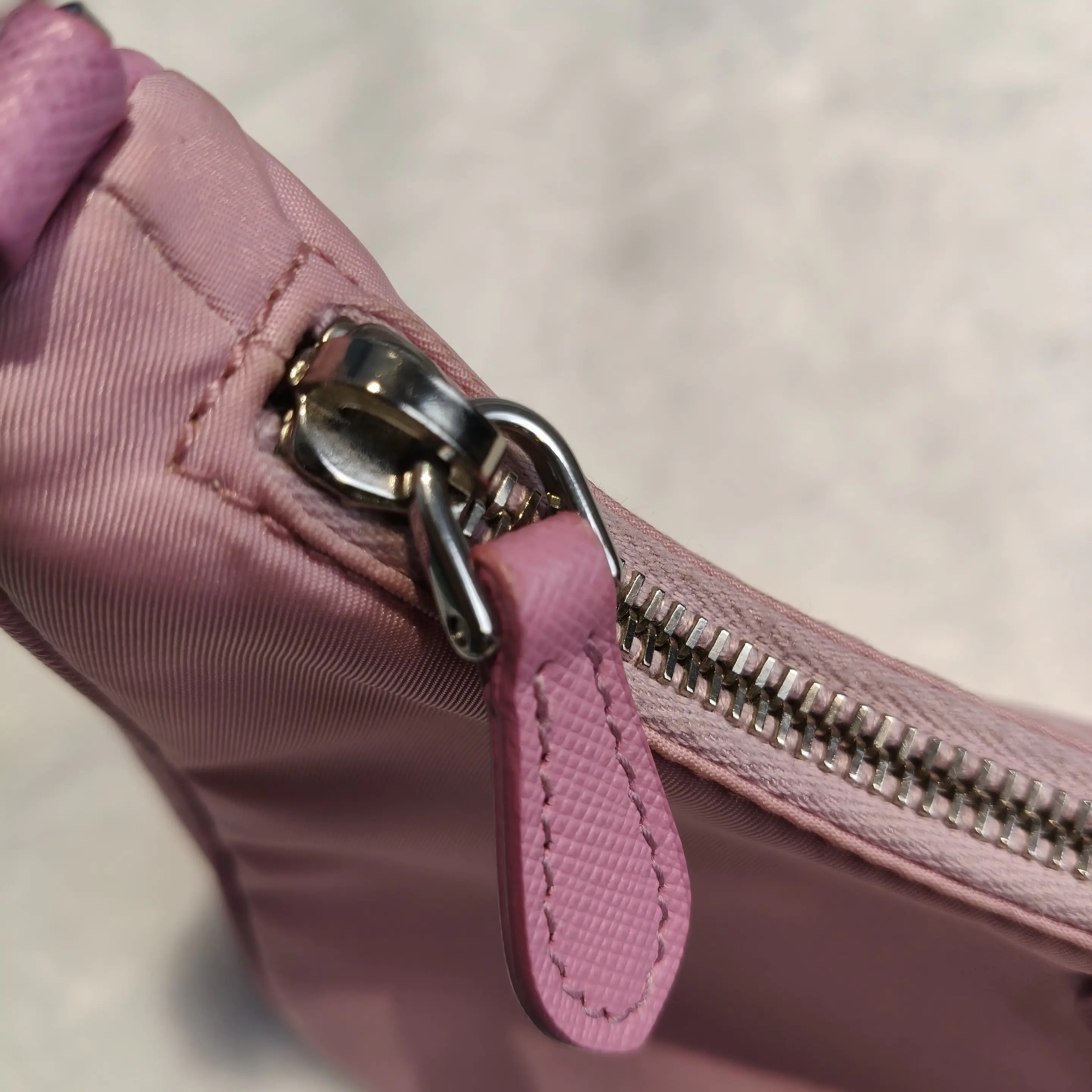 [#707]Pre owned Prada Hobo Nylon mini Crossbody bag BJ110&04055