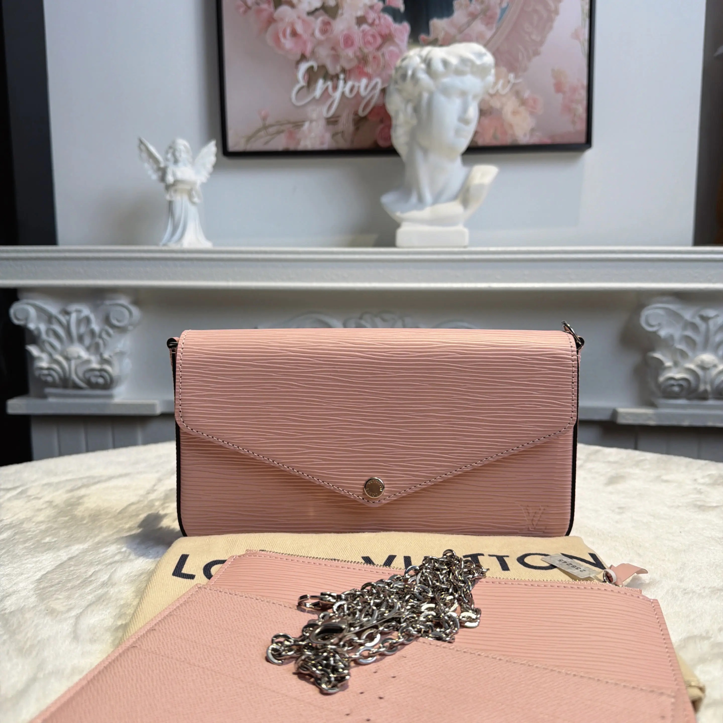 [#624]Pre owned Louis Vuitton Pochette Felicie Calfskin EPI BJ1101804035