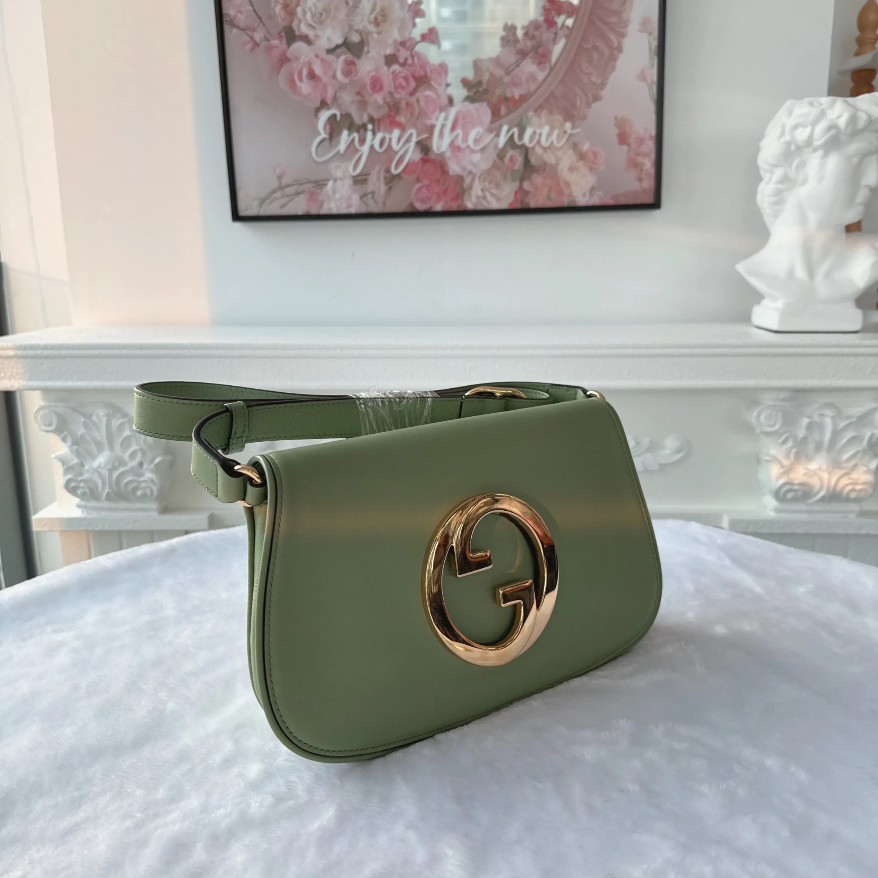 [#685]Pre owned Gucci Blondie Calfskin Goldenhardware BJ110&04045