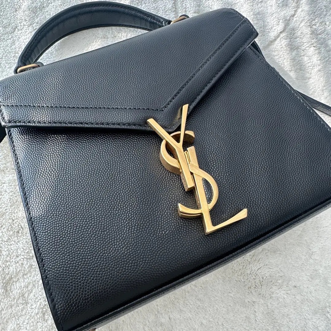 [#682]Pre owned YSL Cassandra Black Calfskin Mini Golden hardware BJ110&04075