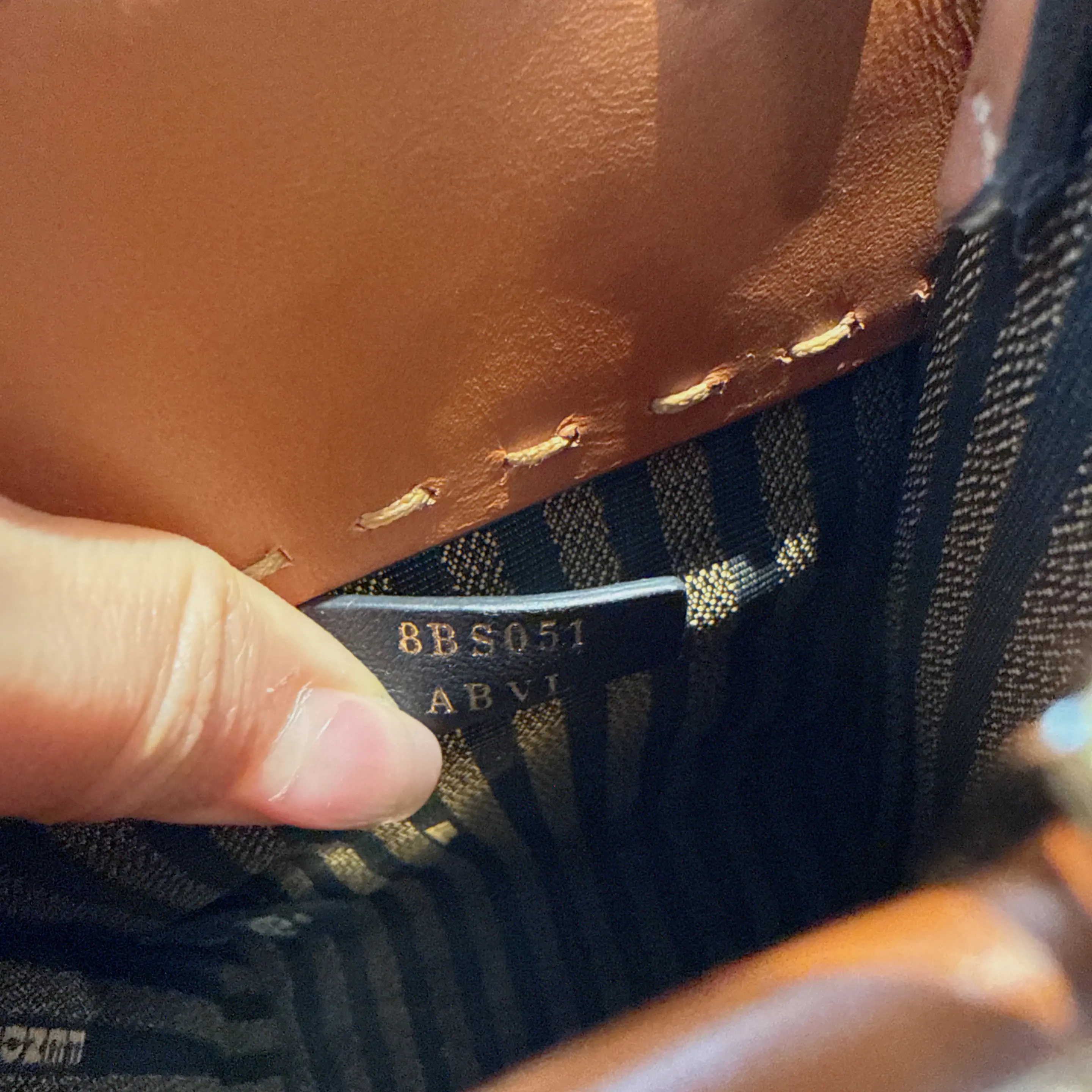 [#687]Pre owned Fendi Sunshine Tote Calfskin mini Crossbody bag