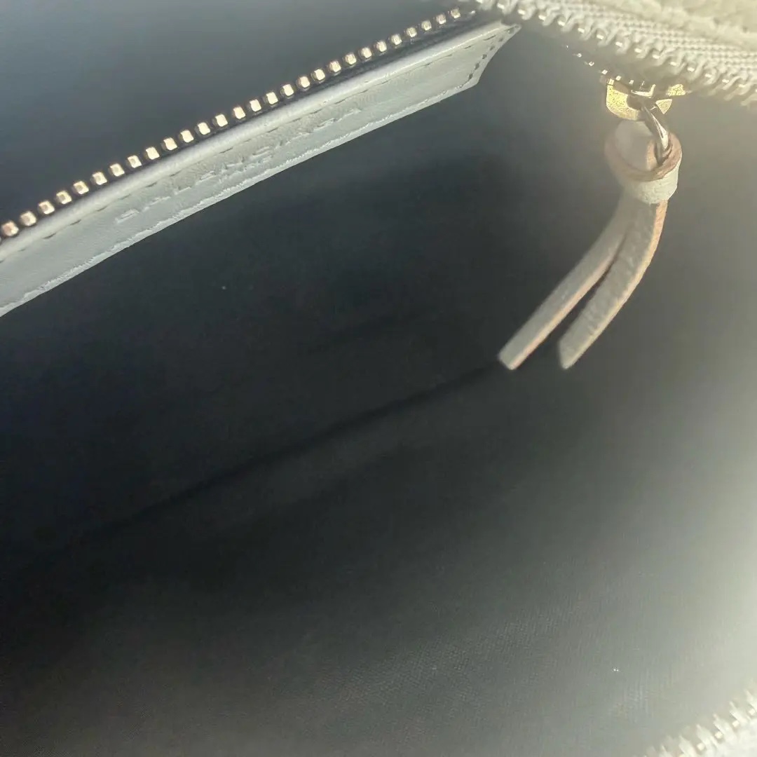 [#695]Pre owned Balenciaga bag Crossbody bag BJ110&&04048