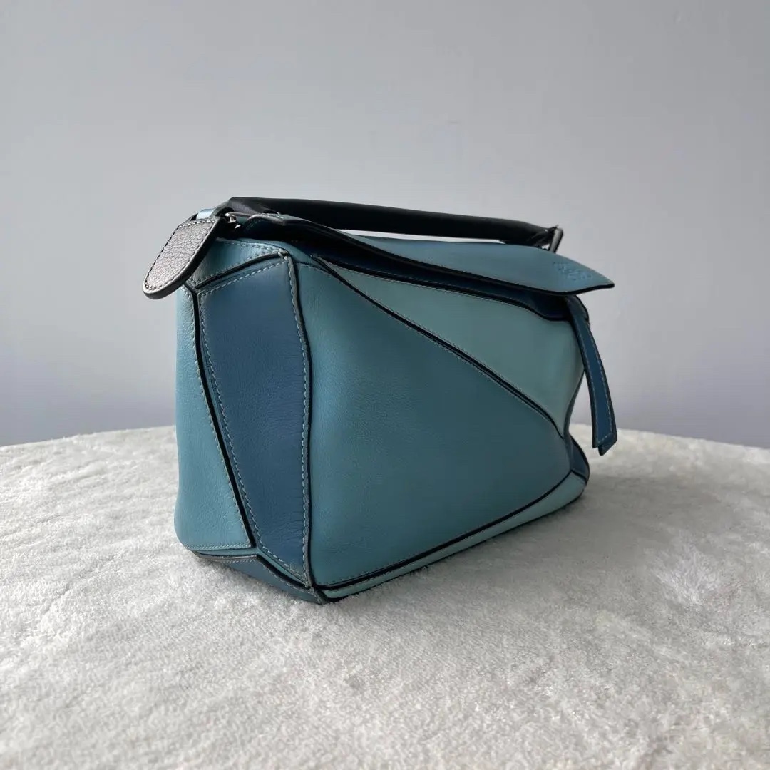 [#672]Pre owned Loewe Puzzle Blue Calfskin Small Shoulder bag BJ110&04060