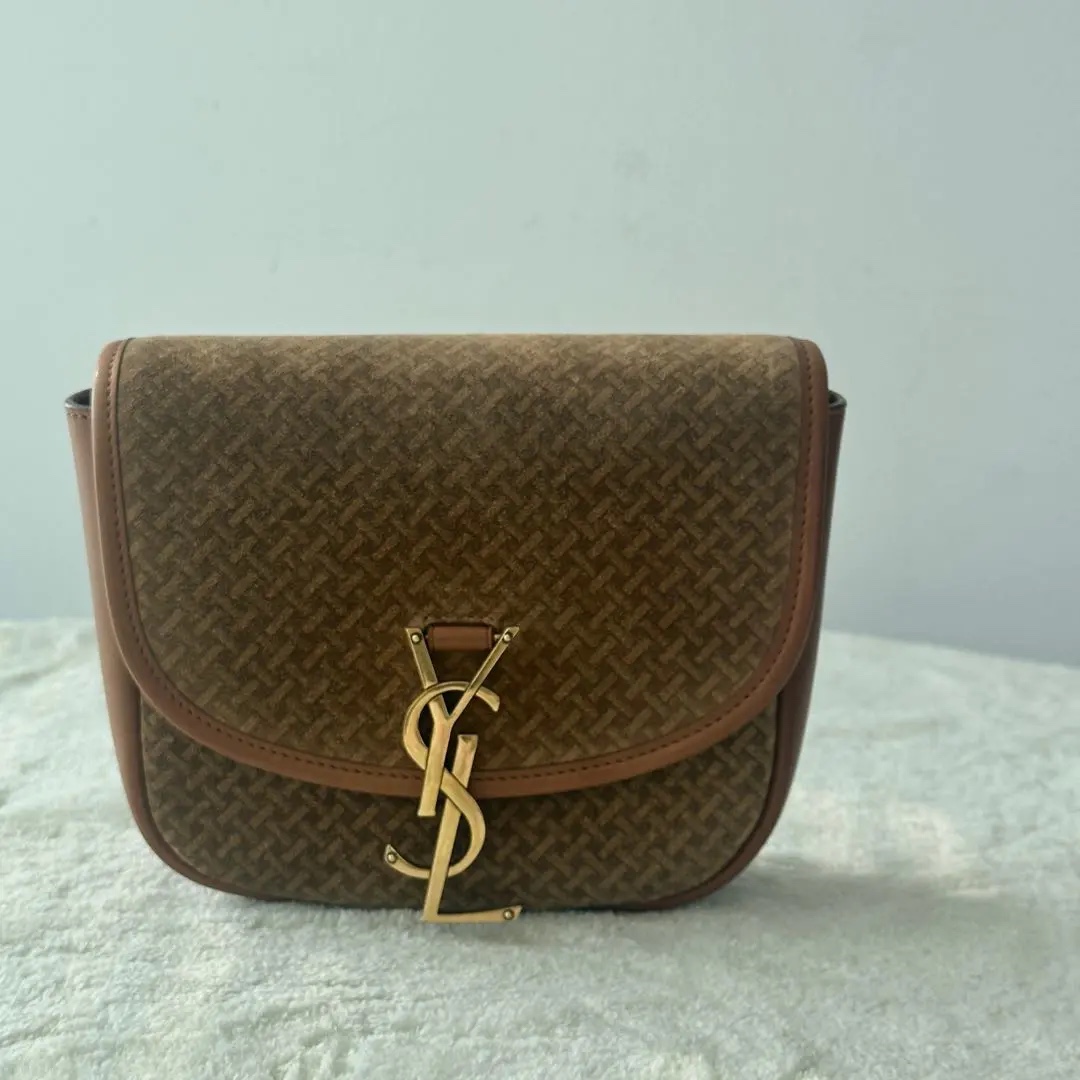 [#679]Pre owned YSL KAIA Calfskin Small Golden Hardware BJ110&04055