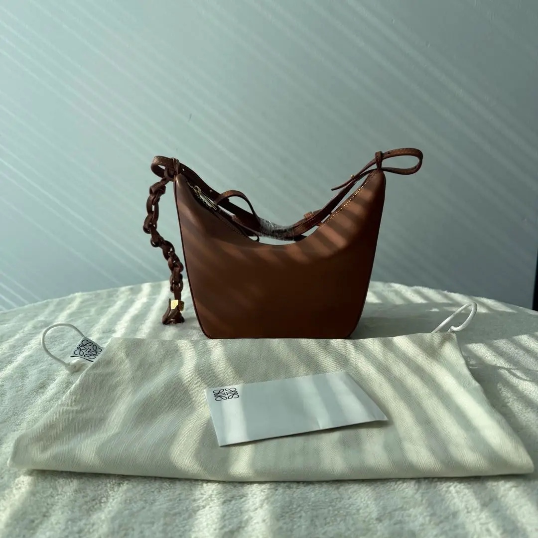 [#676]Pre owned Loewe Hammock Hobo Calfskin BJ110&04078