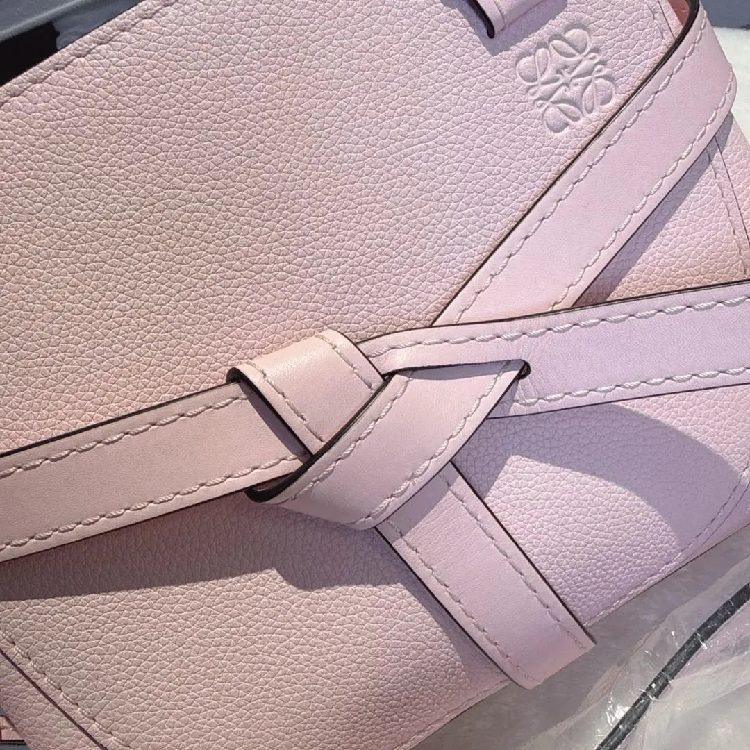 [#699]Pre owned Loewe Gate Top handle Pink Calfskin mini Crossbody bag BJ110&&04068