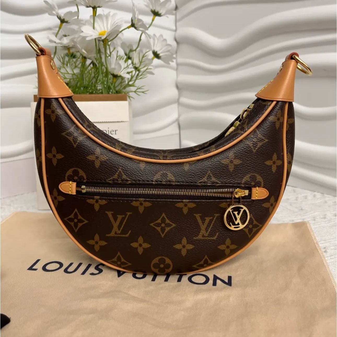 【#538】Pre-owned Louis Vuitton Loop Hobo Monogram  Canvas Shoulder Bag BJ1109905012&1999 