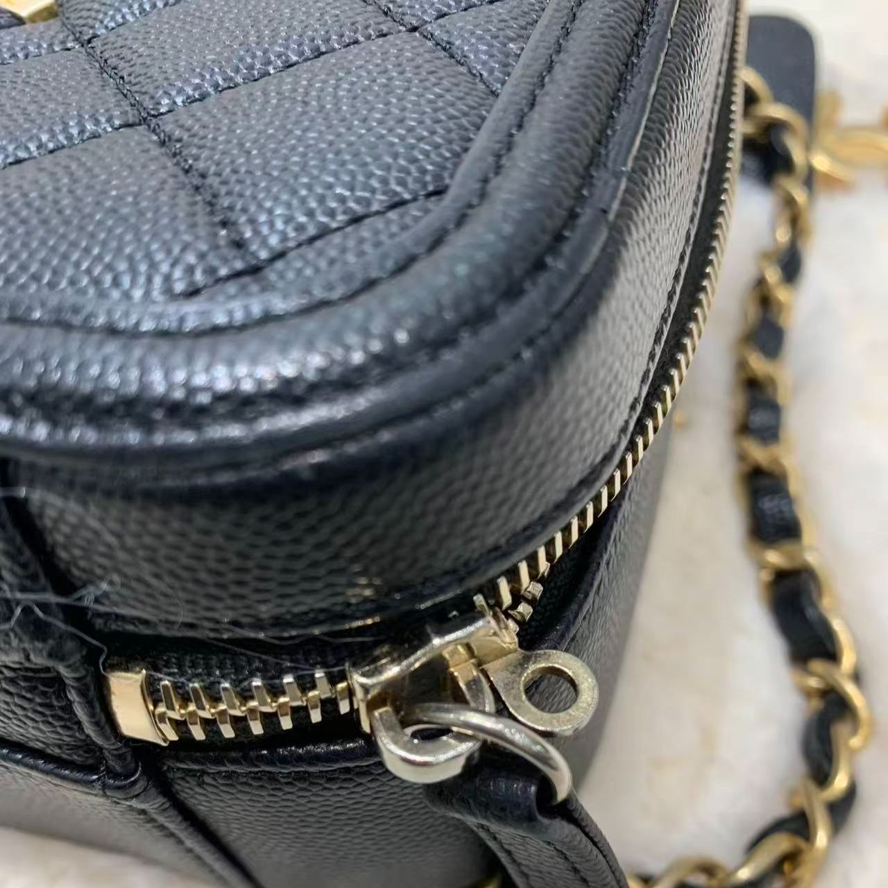 【#540】Pre-owned Chanel Vanity Case Medium Black Caviar Calfskin Shoulder Bag