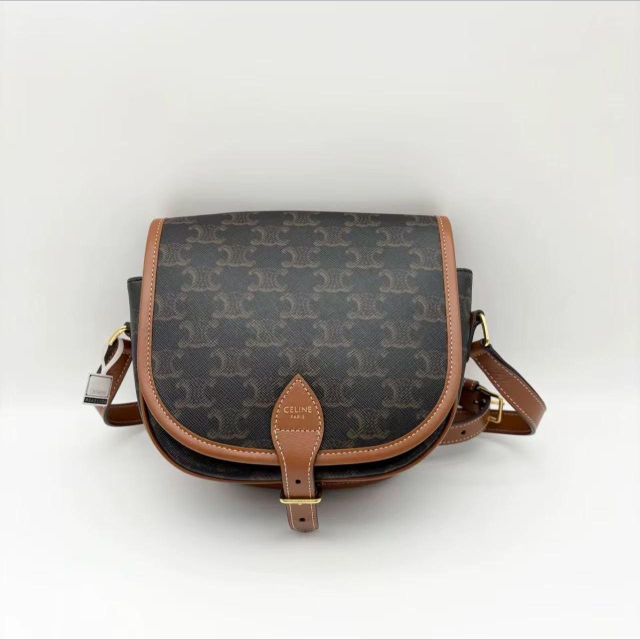 【#490】Pre-owned Celine Triomphe Folco Saddle Bag  Triomphe Canvas & Calfskin CrossbodyBags BJ1109904055 