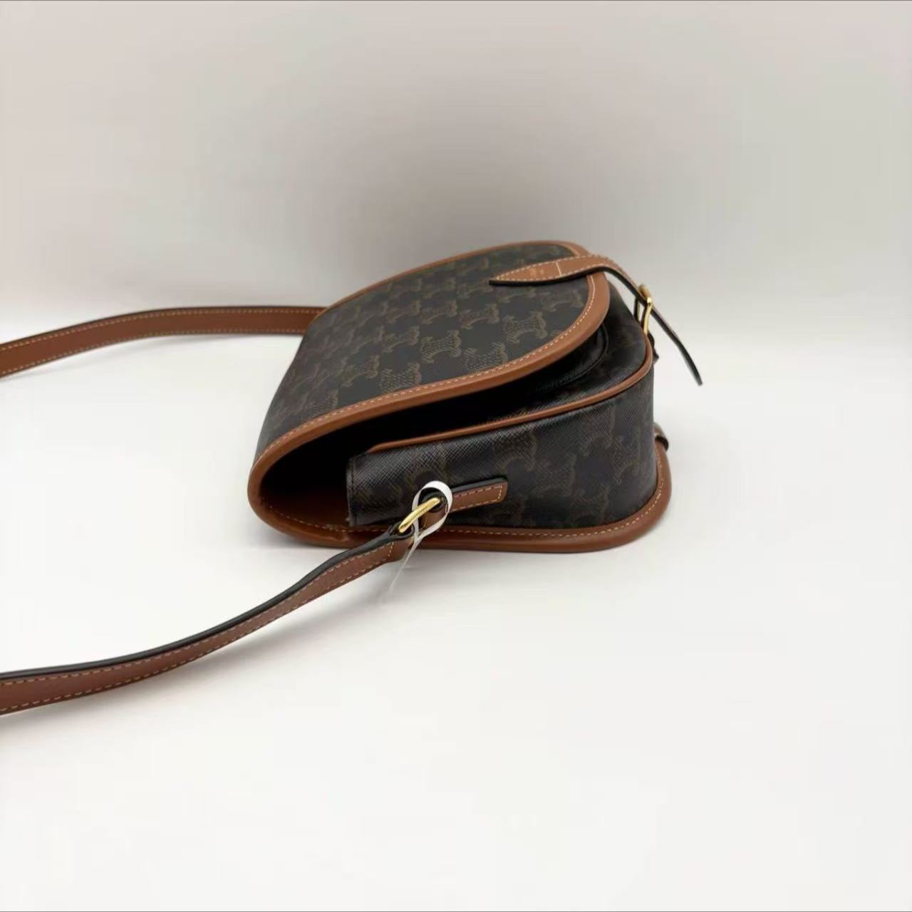 【#490】Pre-owned Celine Triomphe Folco Saddle Bag  Triomphe Canvas & Calfskin CrossbodyBags BJ1109904055 