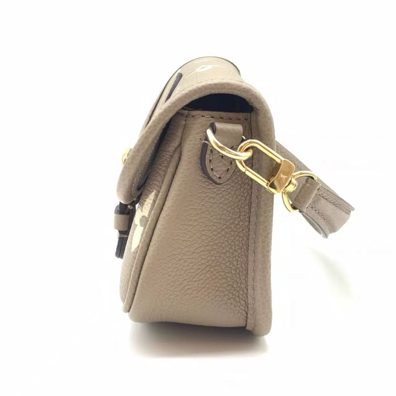 【#543】Pre-owned Louis Vuitton Diane Nano Microchip Elephant Grey  Calfskin Shoulder Bag BJ11021LO50125 