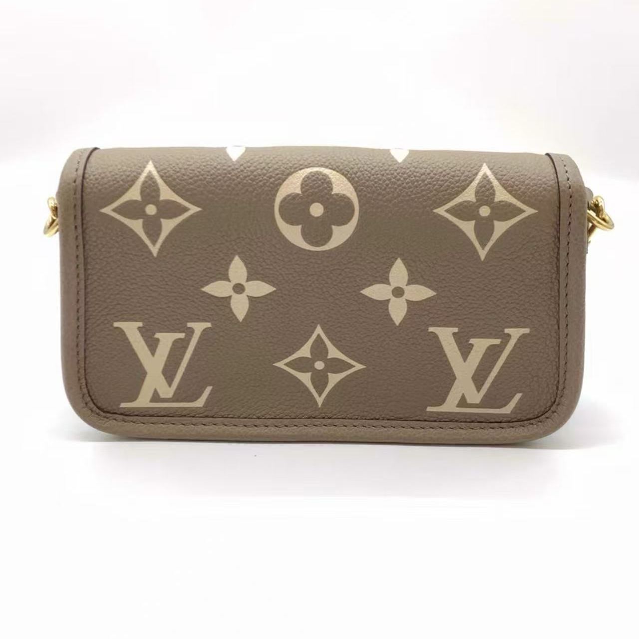 【#543】Pre-owned Louis Vuitton Diane Nano Microchip Elephant Grey  Calfskin Shoulder Bag BJ11021LO50125 