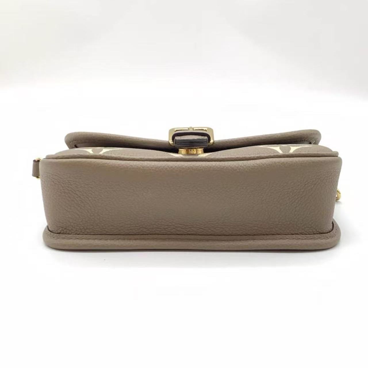 【#543】Pre-owned Louis Vuitton Diane Nano Microchip Elephant Grey  Calfskin Shoulder Bag BJ11021LO50125 