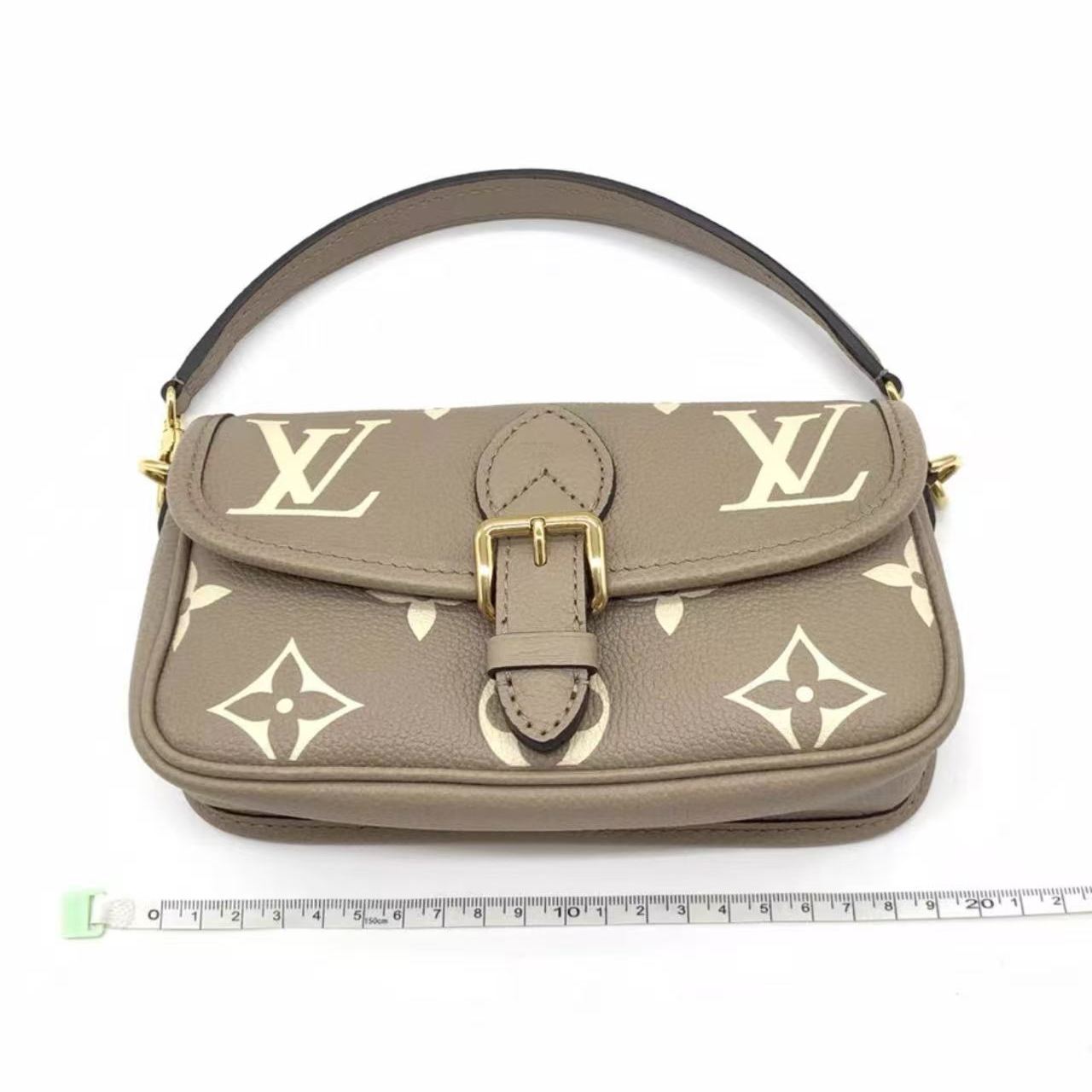 【#543】Pre-owned Louis Vuitton Diane Nano Microchip Elephant Grey  Calfskin Shoulder Bag BJ11021LO50125 