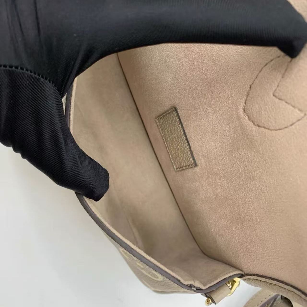 【#543】Pre-owned Louis Vuitton Diane Nano Microchip Elephant Grey  Calfskin Shoulder Bag BJ11021LO50125 