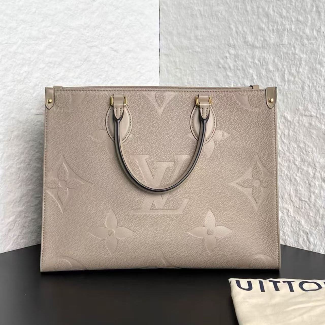 【#544】Pre-owned Louis Vuitton Onthego Elephant Grey Gained Calfskin Tote Bag BJ110MC05013 