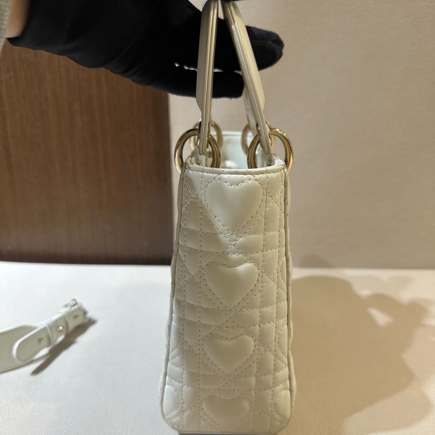 【#725】Pre-owned Dior Lady Dior White Small Size Lambskin Shoulder Bag BJ11099040145【Deposits 100$】【Installments #1 100$/2649$】