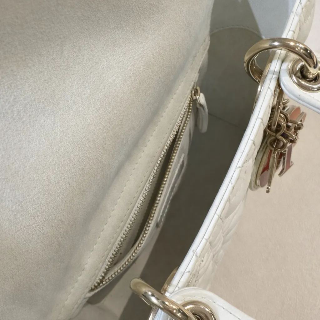 【#725】Pre-owned Dior Lady Dior White Small Size Lambskin Shoulder Bag BJ11099040145【Deposits 100$】【Installments #1 100$/2649$】