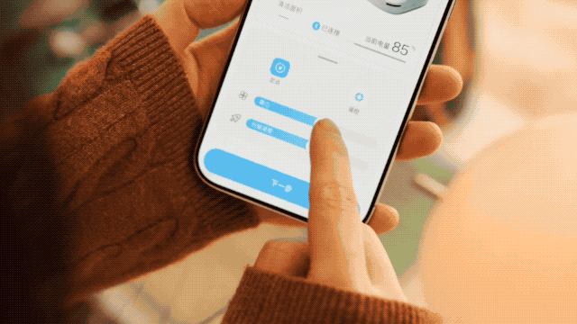 💪寝具ケアの新習慣。置くだけ全自動・布団クリーナーロボット｜X1 PRO