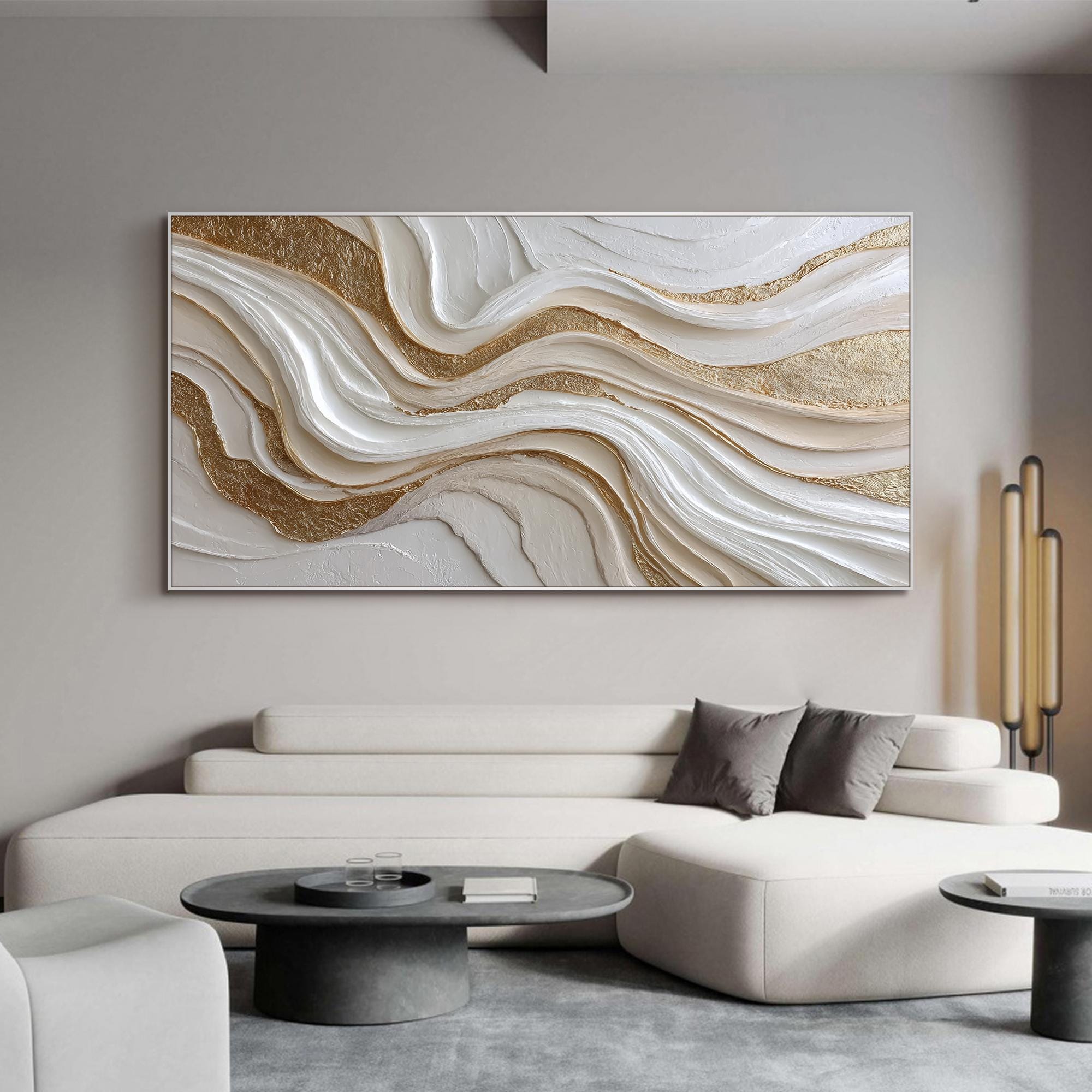 Golden Wave Texture – Abstract Elegance