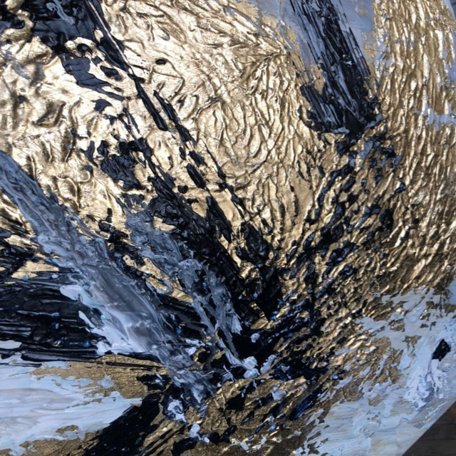 Eternal Gold Elegance