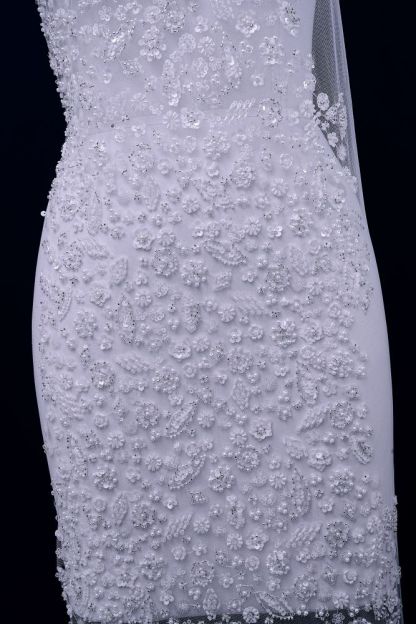 Luxury Embroidered 3D Floral Tulle Fabric Stunning 3D Petal Fabric With Crystal Pearl Sparkling Sequin Wedding Dress Wedding Dress