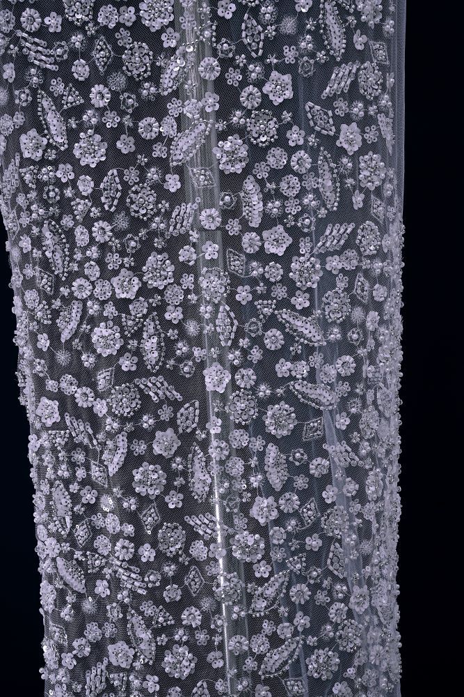 Luxury Embroidered 3D Floral Tulle Fabric Stunning 3D Petal Fabric With Crystal Pearl Sparkling Sequin Wedding Dress Wedding Dress