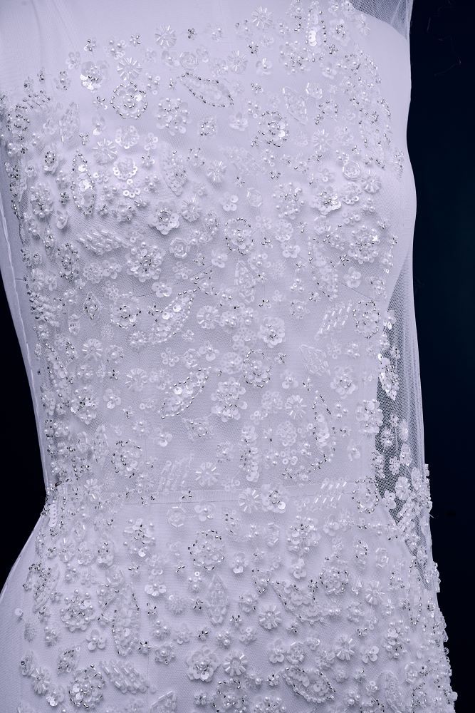 Luxury Embroidered 3D Floral Tulle Fabric Stunning 3D Petal Fabric With Crystal Pearl Sparkling Sequin Wedding Dress Wedding Dress