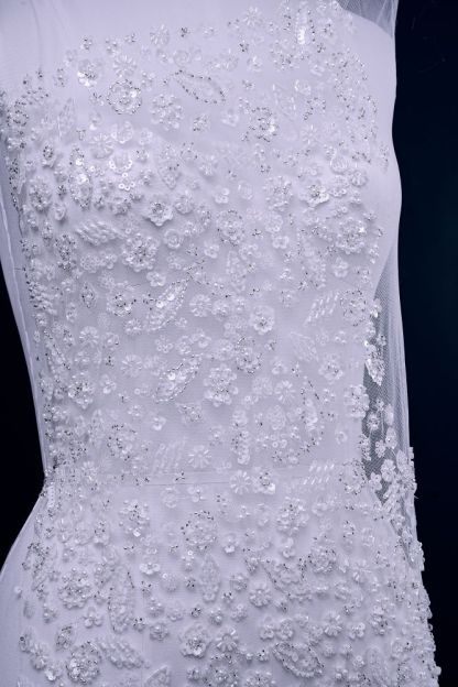 Luxury Embroidered 3D Floral Tulle Fabric Stunning 3D Petal Fabric With Crystal Pearl Sparkling Sequin Wedding Dress Wedding Dress