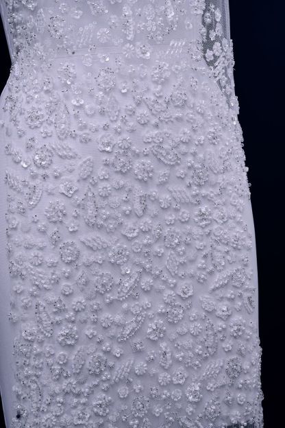 Luxury Embroidered 3D Floral Tulle Fabric Stunning 3D Petal Fabric With Crystal Pearl Sparkling Sequin Wedding Dress Wedding Dress