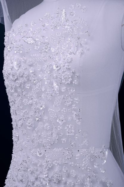 Luxury Embroidered 3D Floral Tulle Fabric Stunning 3D Petal Fabric With Crystal Pearl Sparkling Sequin Wedding Dress Wedding Dress