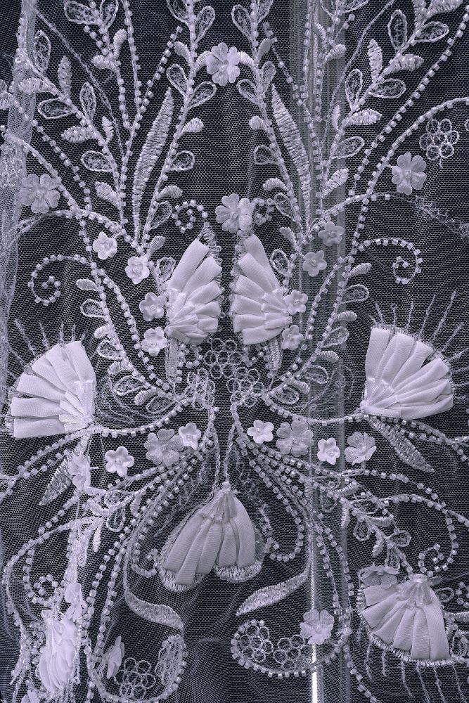 Stunning 3D Floral Embroidery Fabric With Crystal Bead Petal Tulle Mesh Fabric Glitter Wedding Dress