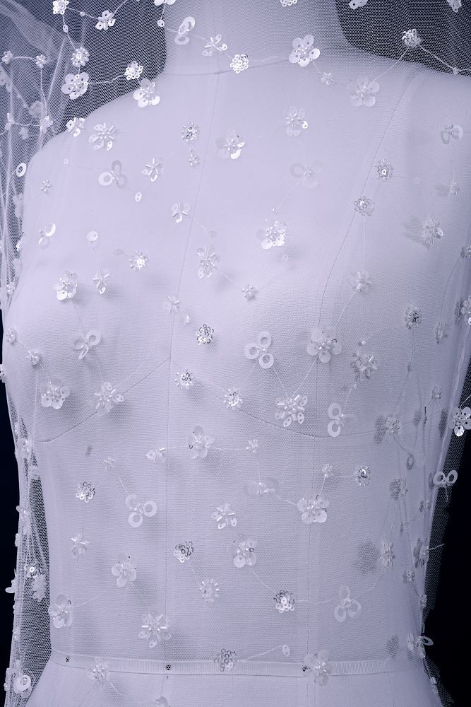 Luxury Embroidered 3D Floral Tulle Fabric Stunning 3D Petal Fabric With Crystal Pearl Sparkling Sequin Wedding Dress