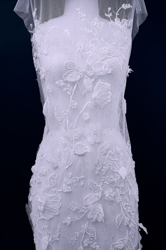 Luxury Embroidery 3D Flower Tulle Fabric Dazzling 3D Flower Petal Fabric Inlaid Crystal Pearls Sparkling Sequins Wedding Dresses